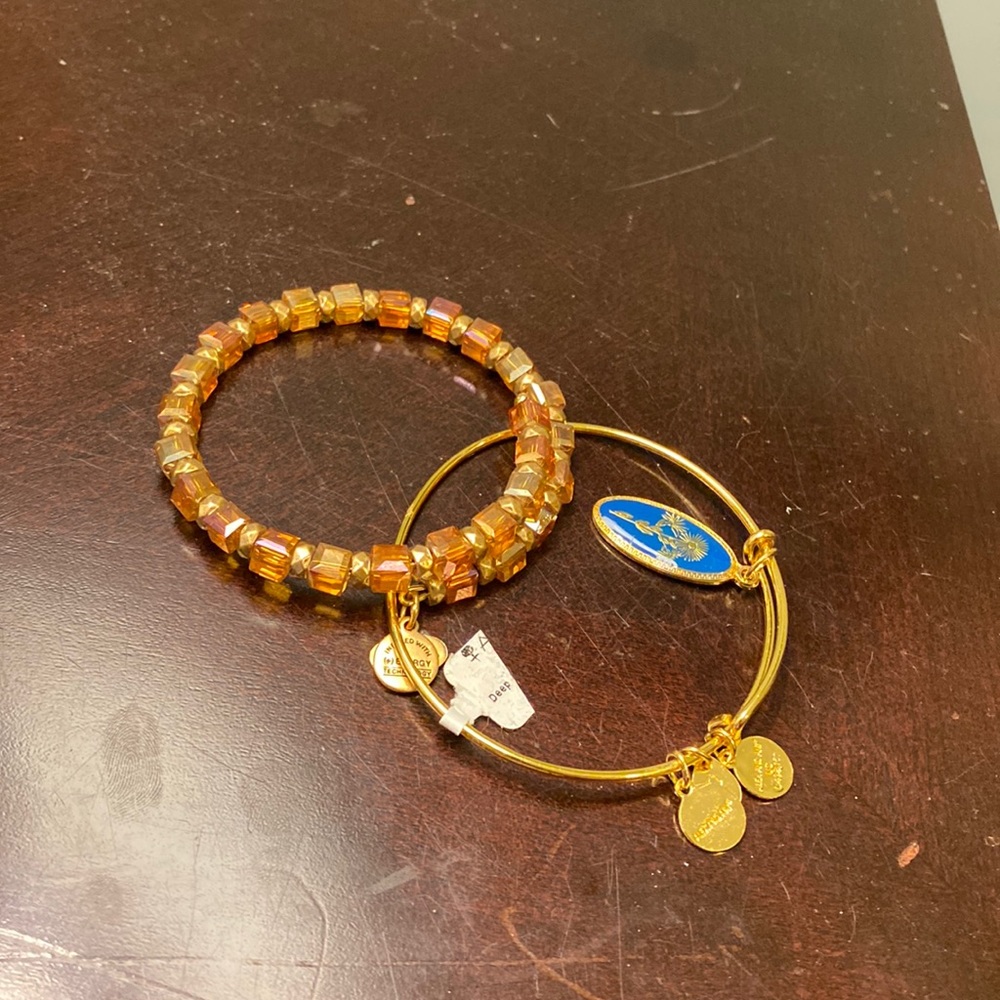 Bracelets (2)